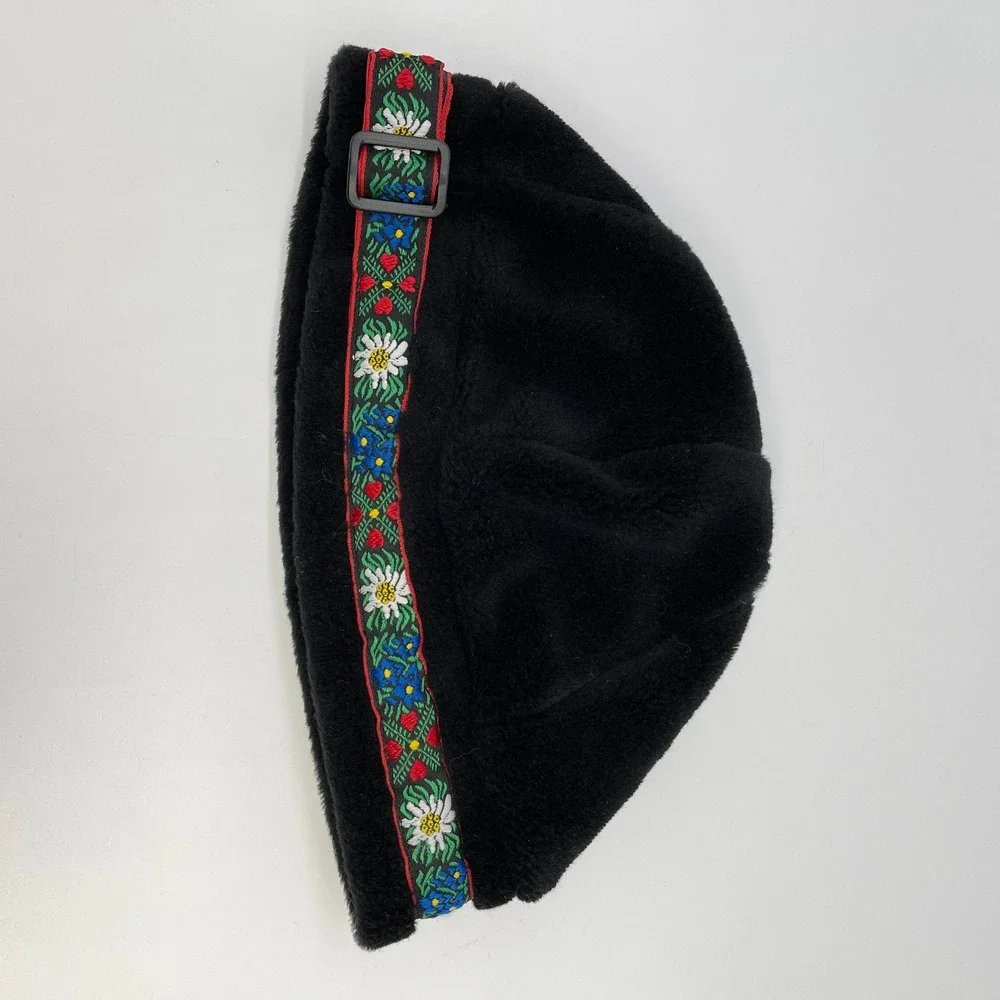 Polar Mitts Fleece Hat OS Black Faux Fur Floral Edelweiss Nordic Après Ski Lodge